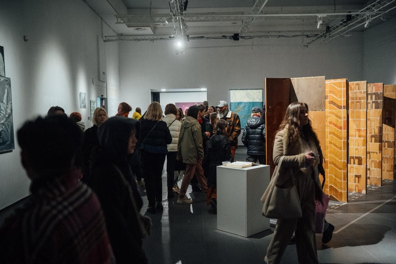 Opening of 'Cloud Storage' group show at M17 Contemporary Art Center - Image 5